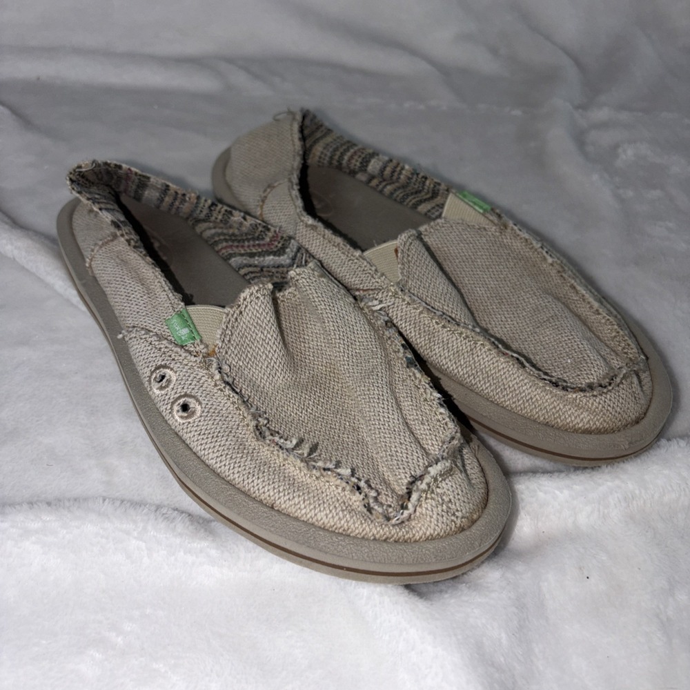 Sanuk Donna Hemp women's sidewalk surfer slip-on shoes 9 Distressed GUC Beach